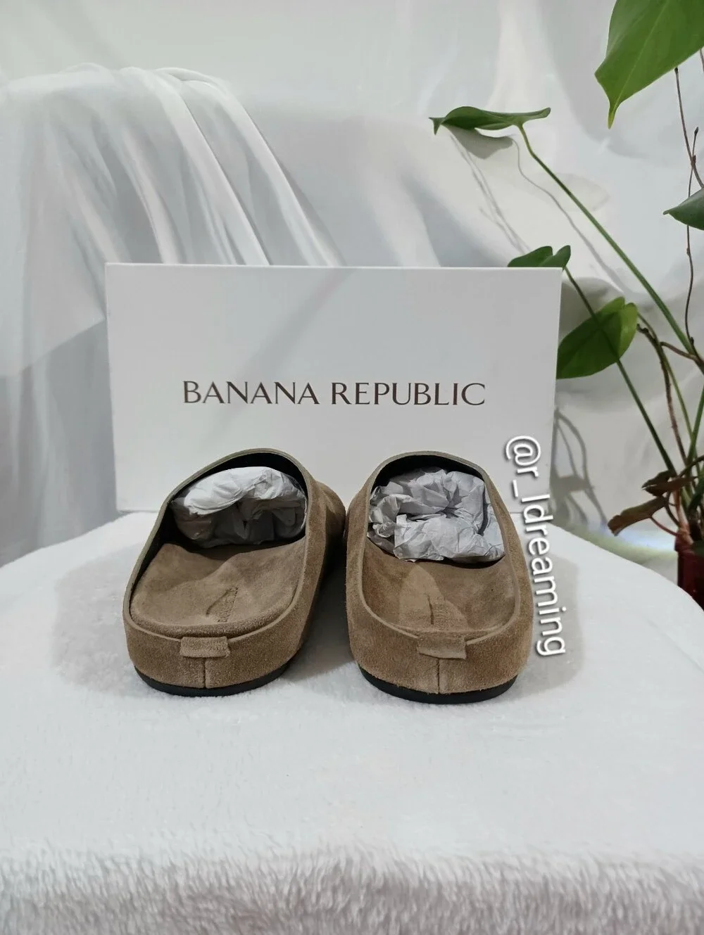 New Banana Republic Slip-On Suede Clog in Taupe Size 7